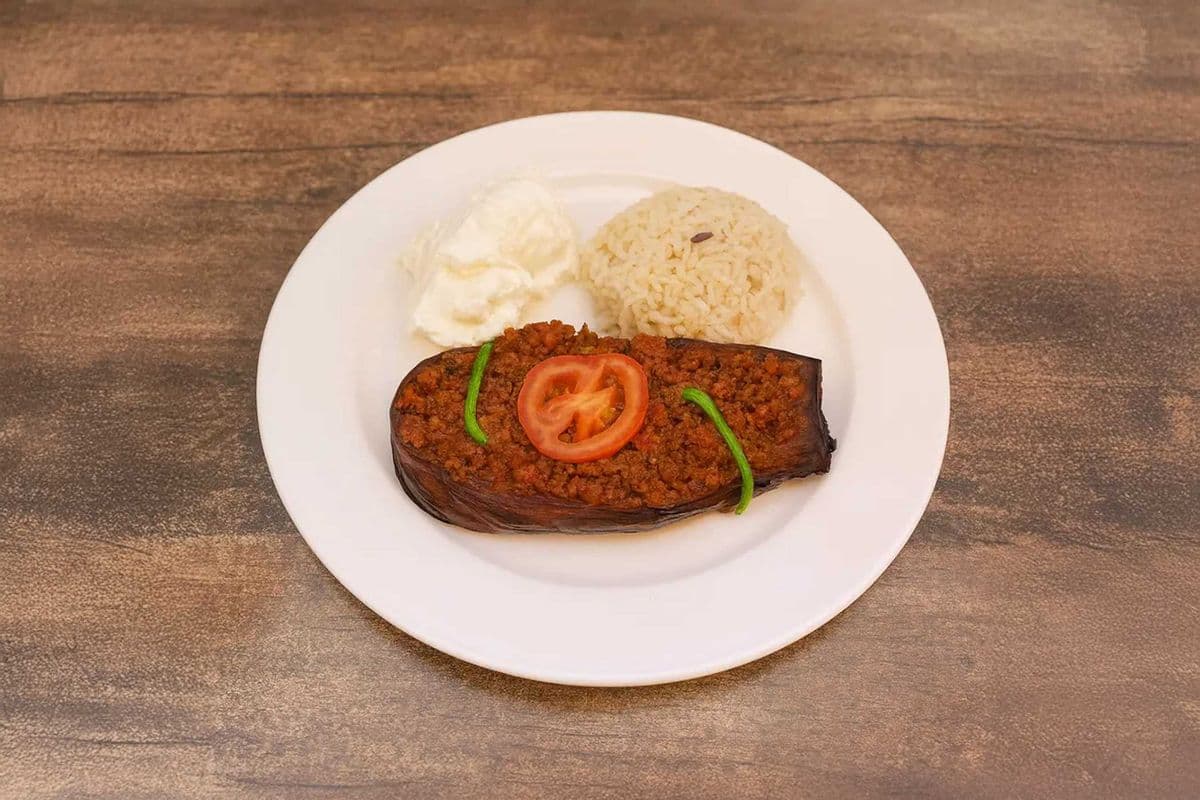 Karniyarik and Stuffed Eggplant