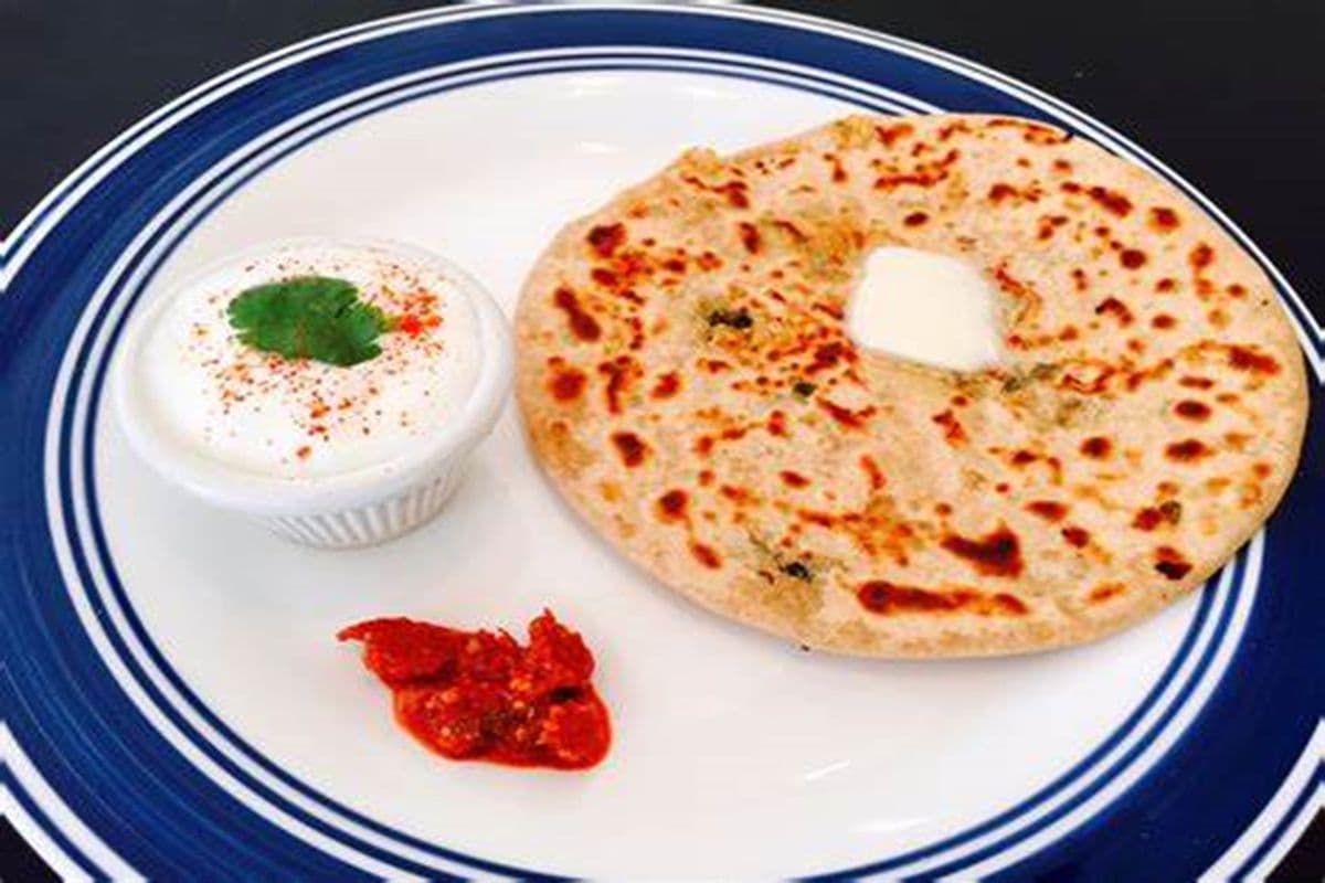 Gobi Paratha with Dahi (2 pcs)