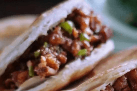 Spicy Chicken Burger 辣子鸡火烧