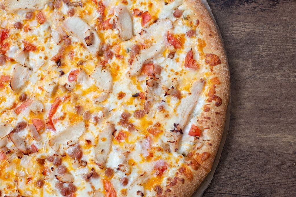 15" Chicken Bacon Ranch Pizza