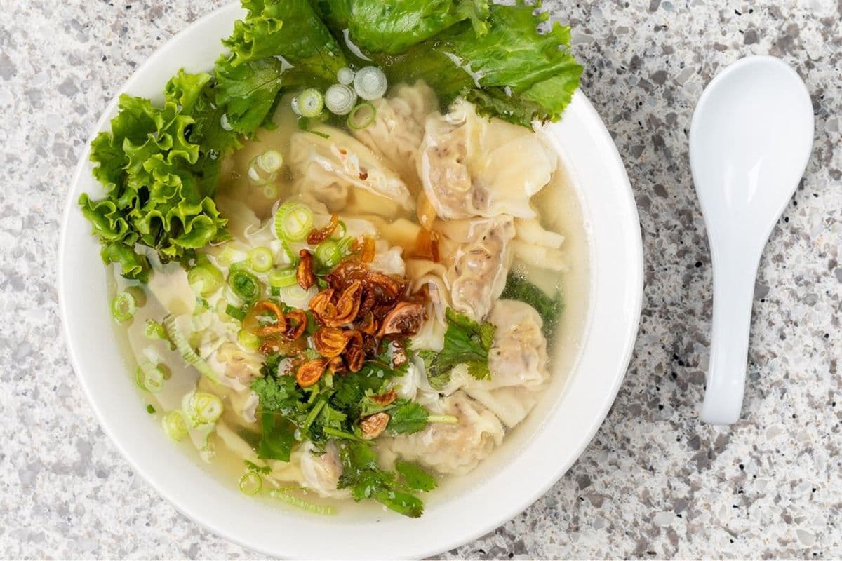 3. Wonton Soup - Hoanh Thanh