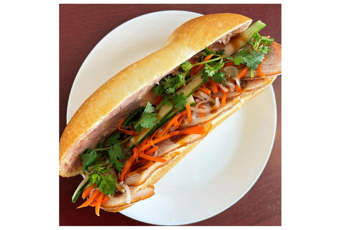 Sandwich au porc aux cinq épices / Five-Spice Pork Sandwich