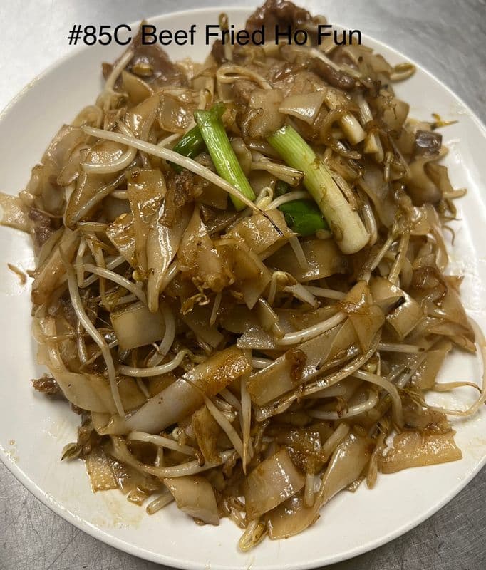 85C. Beef Fried Ho Fun