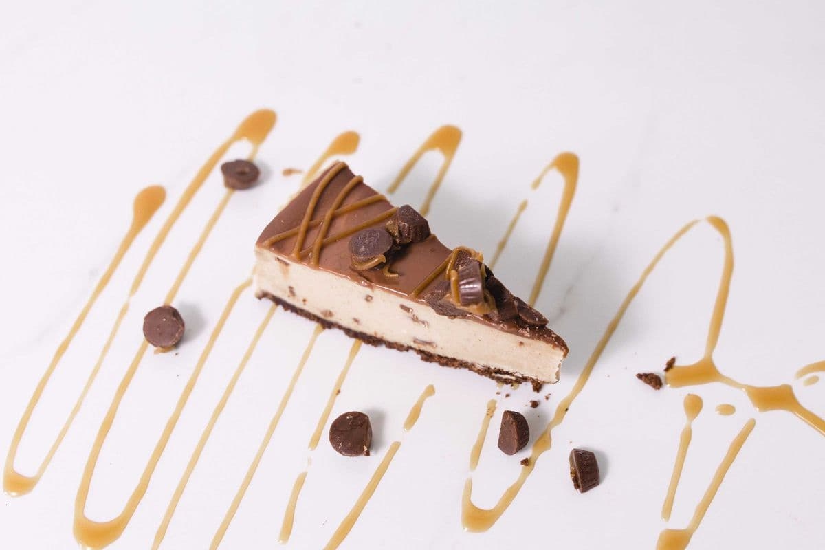 REESE PEANUT BUTTER CHEESECAKE