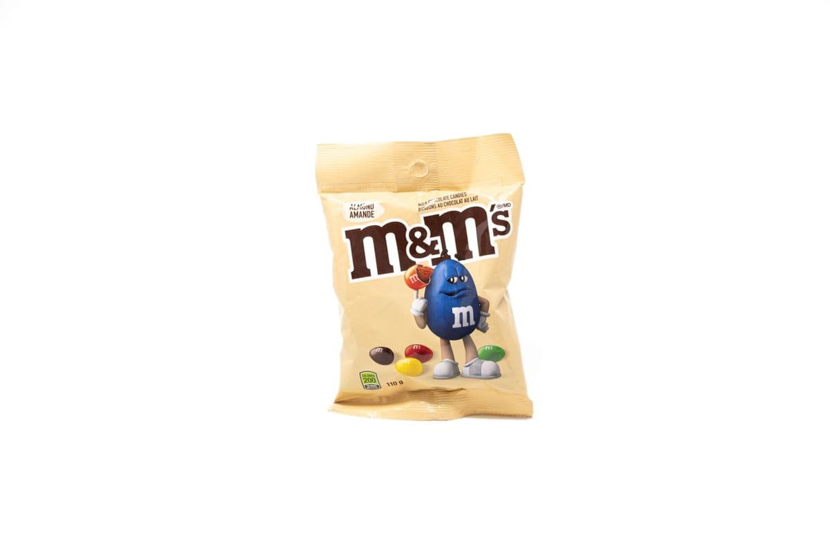 M&M Almonds Peg Pack 95G