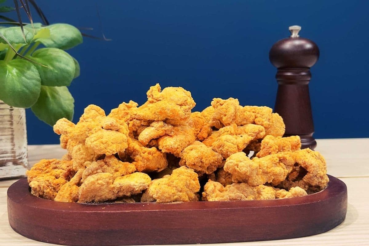 Spicy Cheese Sprinkle Bone in Chicken Full