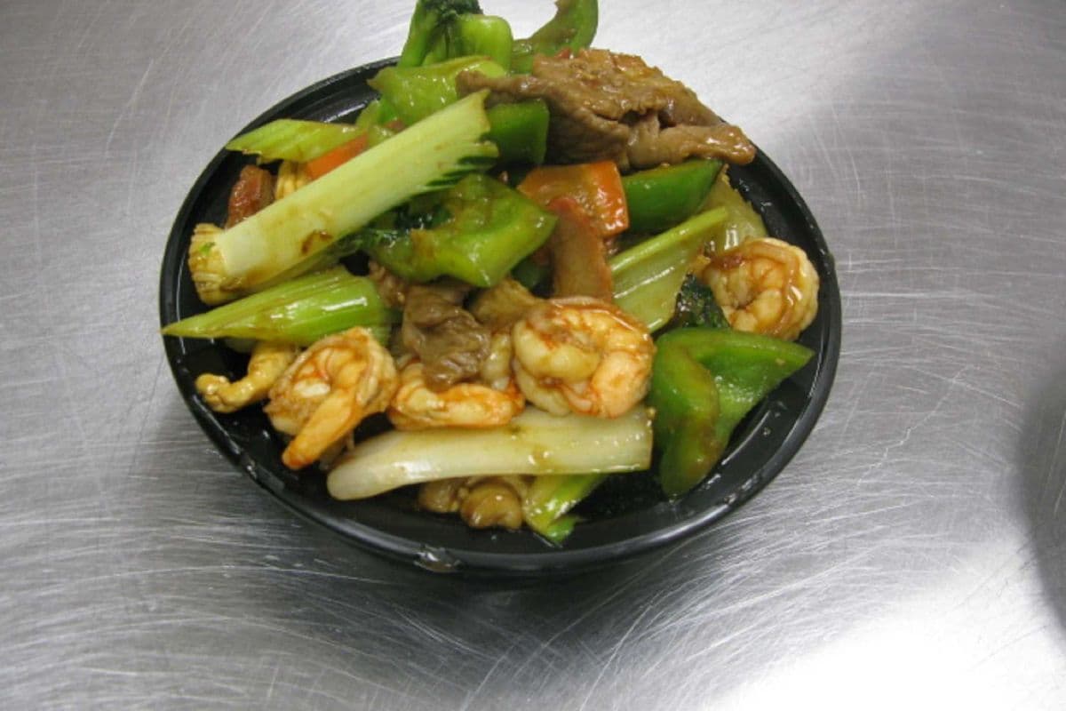 Tai Dop Voy 大杂会