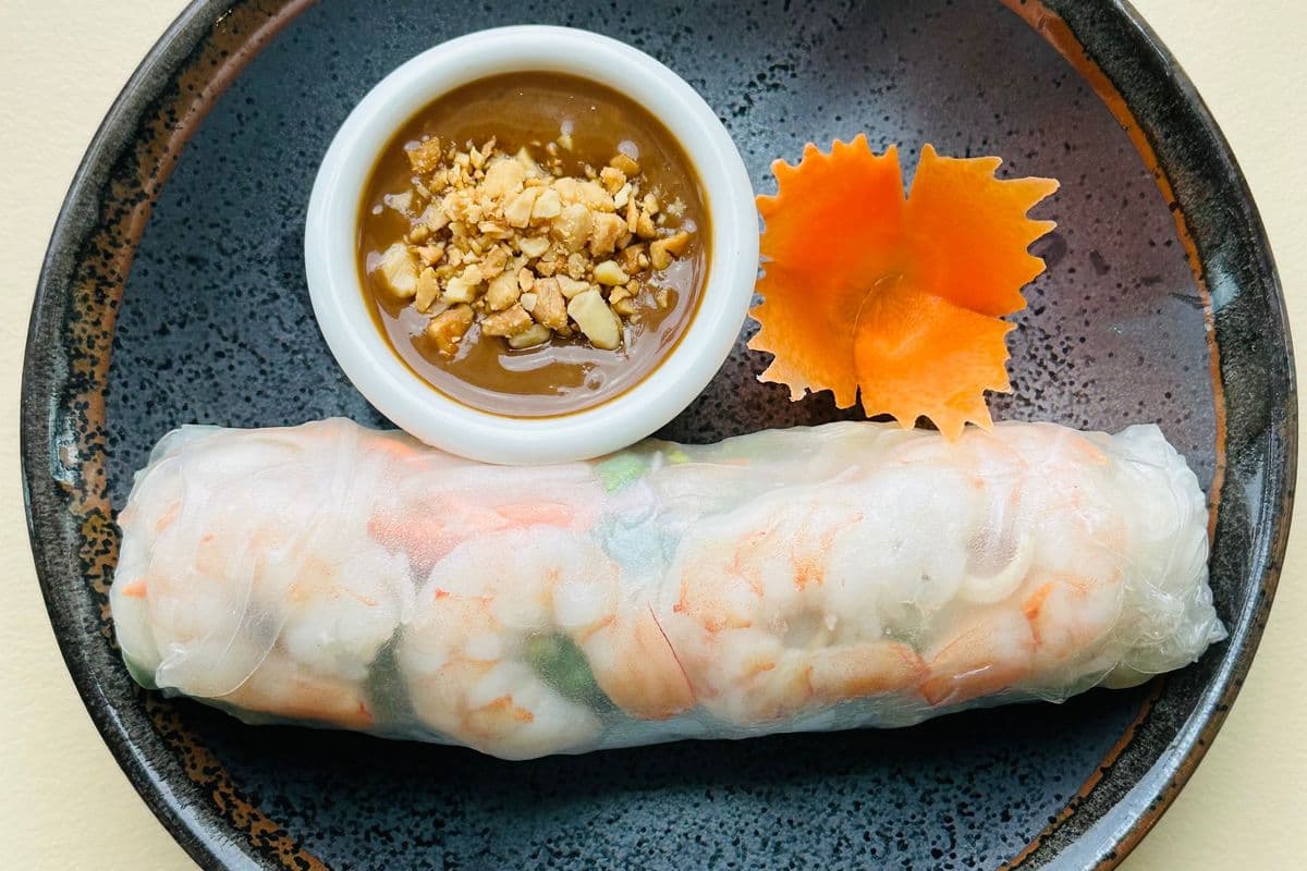 Thai Salad Roll (1 Roll)