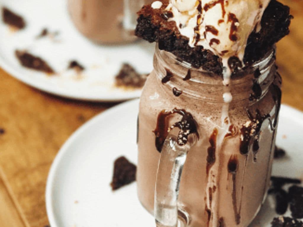 Fudgy Brownie Cake Shake