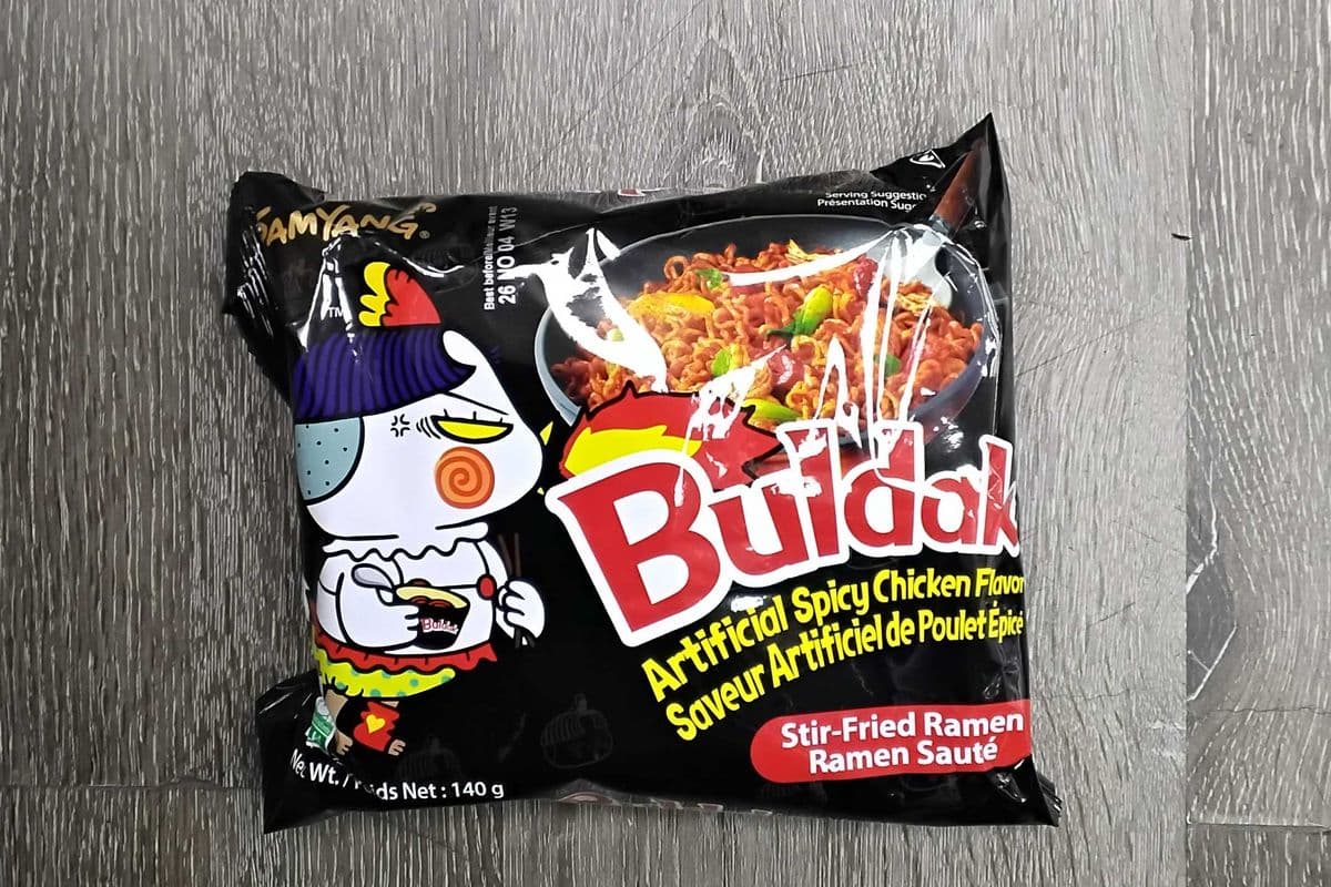 Buldak spicy chicken (140g)