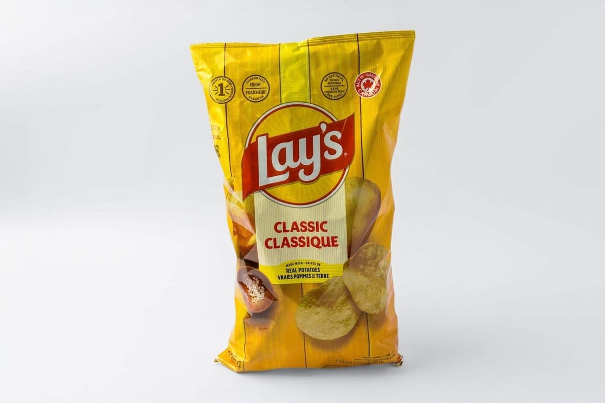 Lay's Classic Chips (235g)