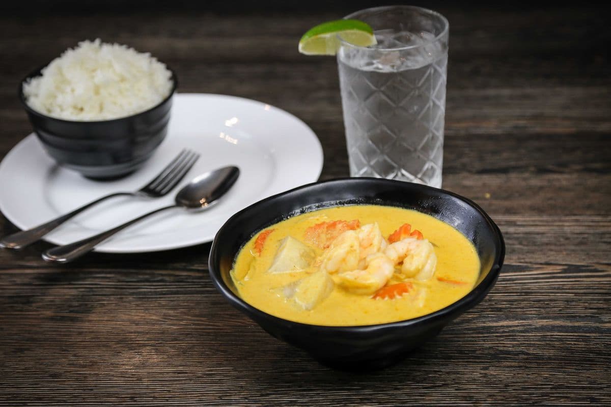 43. Gaeng Kari