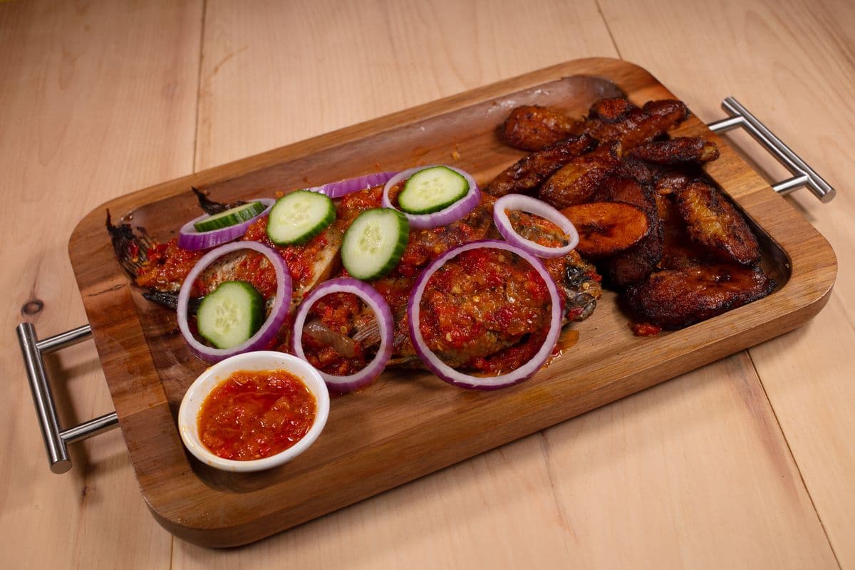 Fried Tilapia + Spicy Sauce Combo