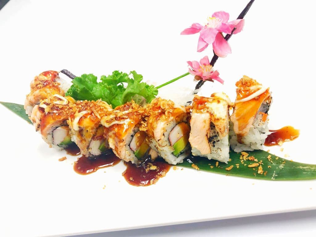 Queen Roll (8pc)