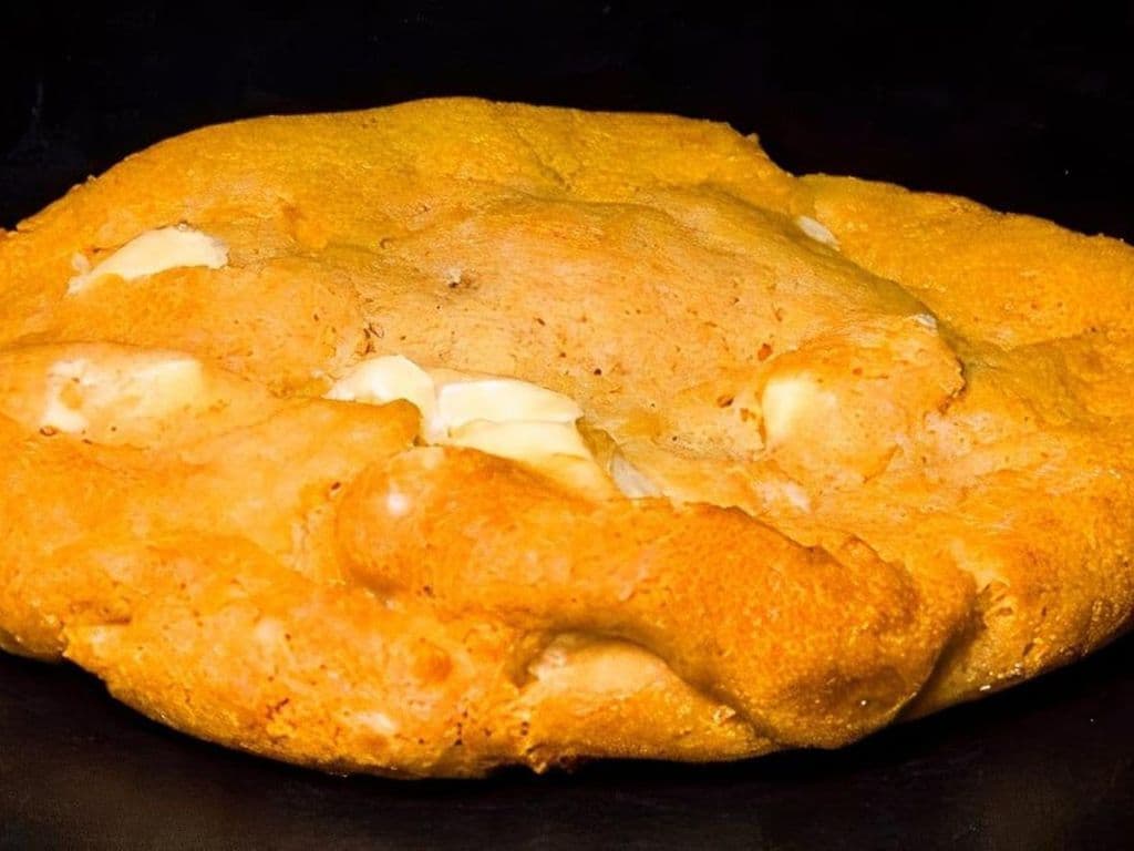White Chocolate Macadamia Nut Cookie