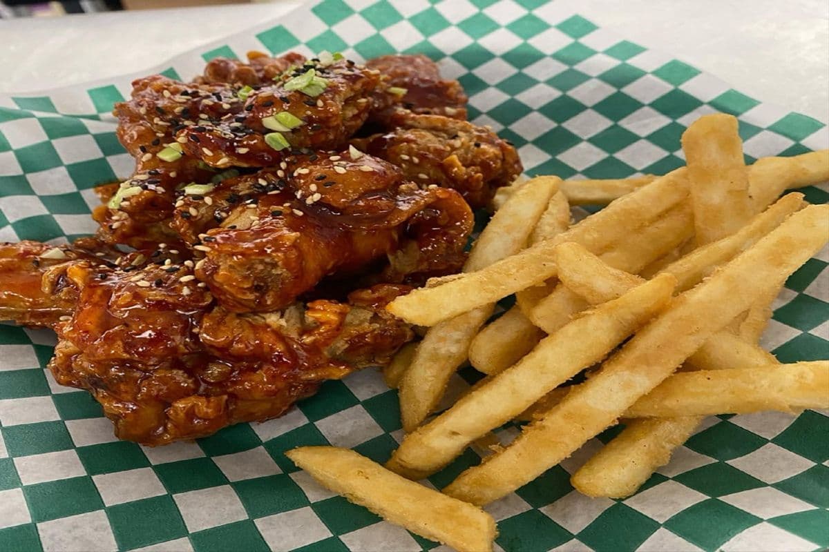 Yum-yum Chicken / 양념치킨