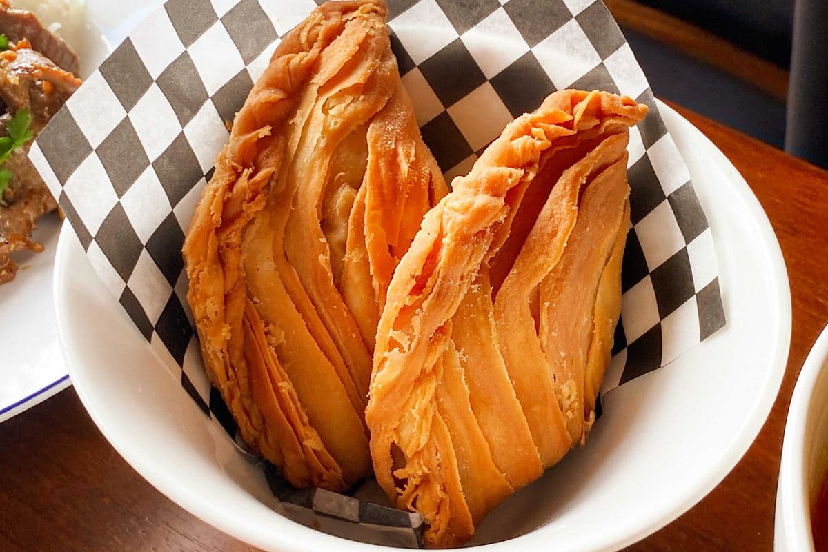 Thai Curry Puff (2 BIG Pieces)