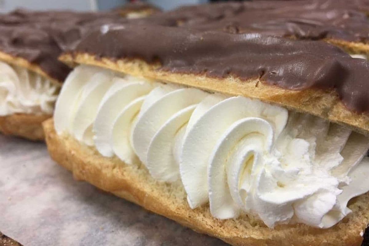 Fresh Cream Chocolate Eclair
