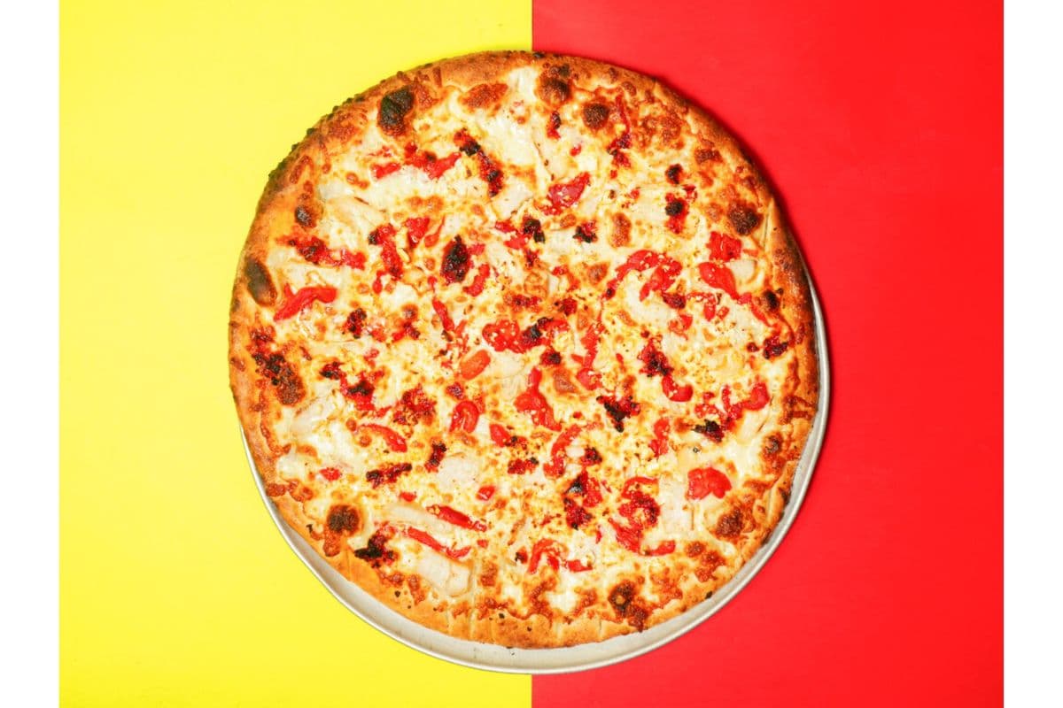 16" Grilled Chicken Pizza
