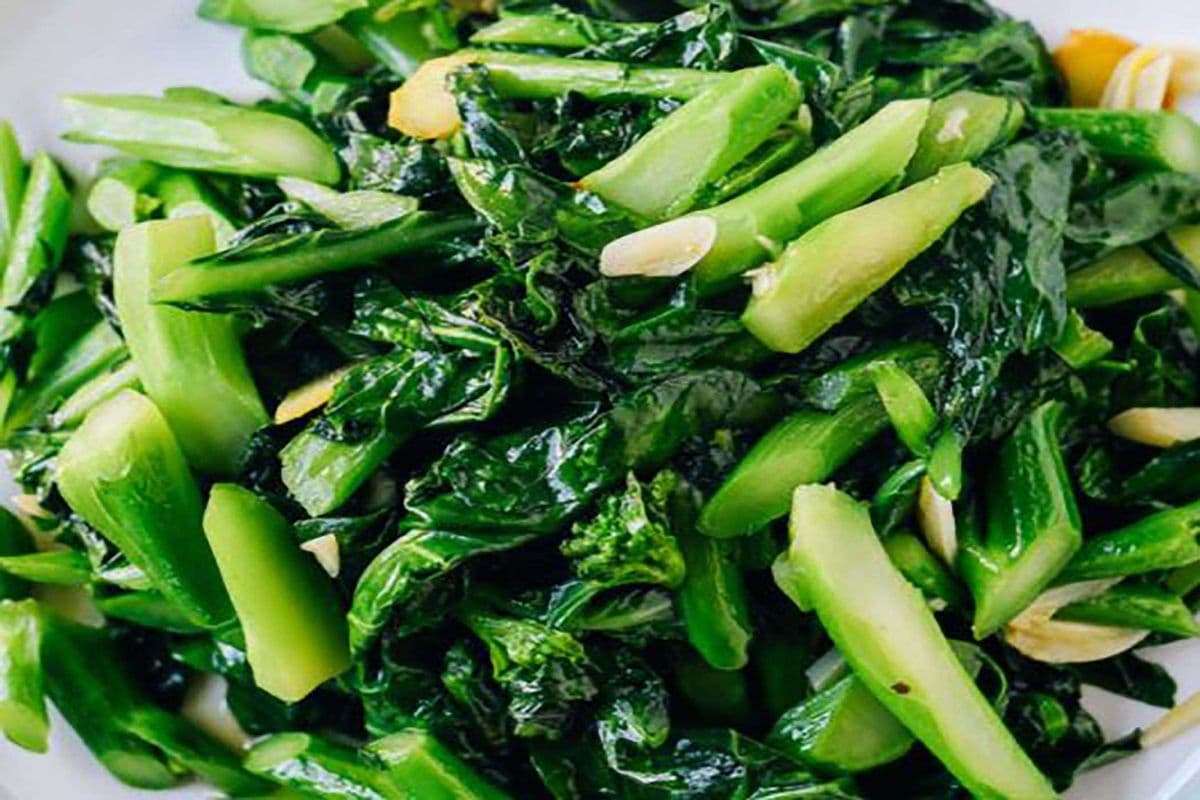 Gai-Lan with Garlic 蒜炒芥蘭