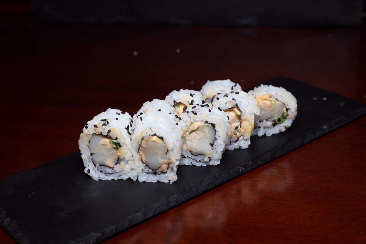 Spicy Scallop Roll (8 pcs)