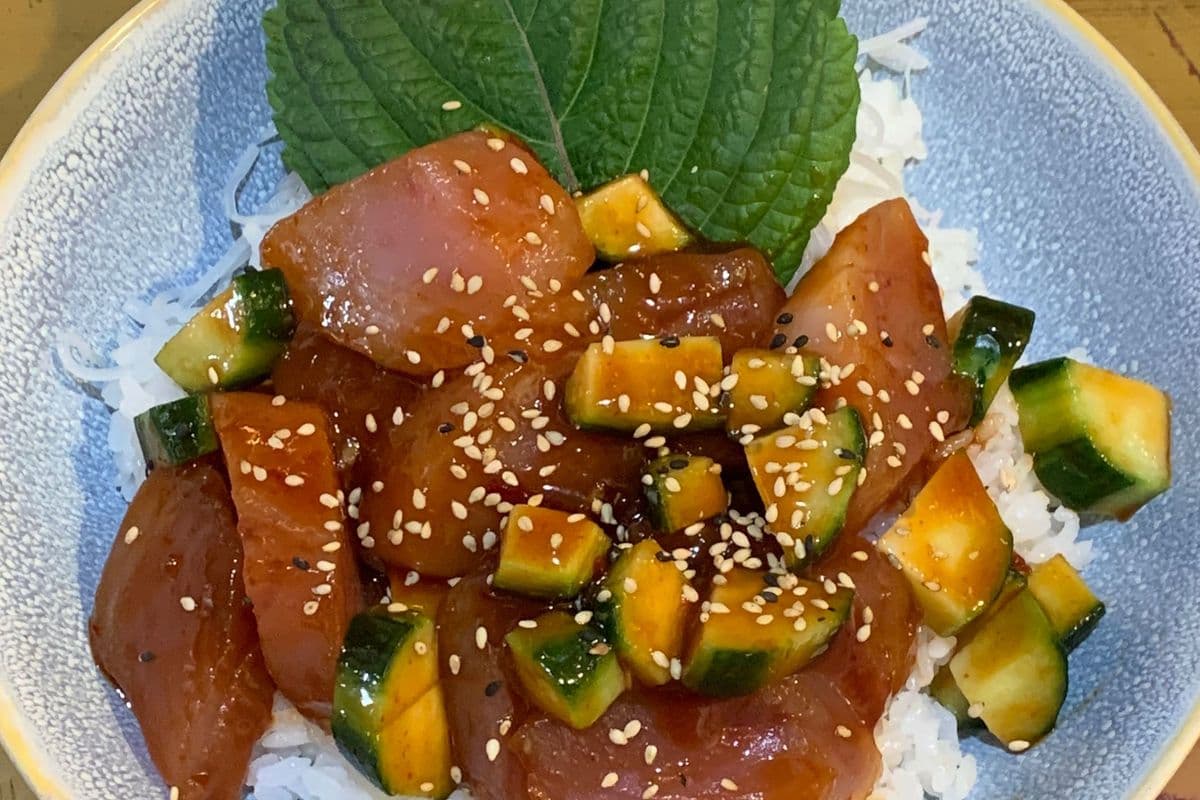 Spicy Tuna Don (10 pcs)