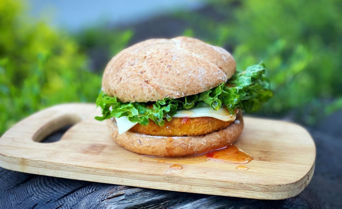 Sweet Chilli Crispy Chick'UN Burger