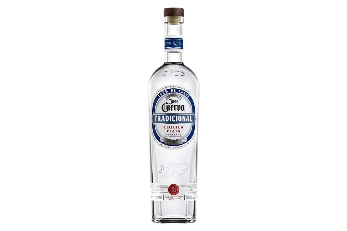 Jose Cuervo Tradicional Plata Tequila (1 x 750 ml)