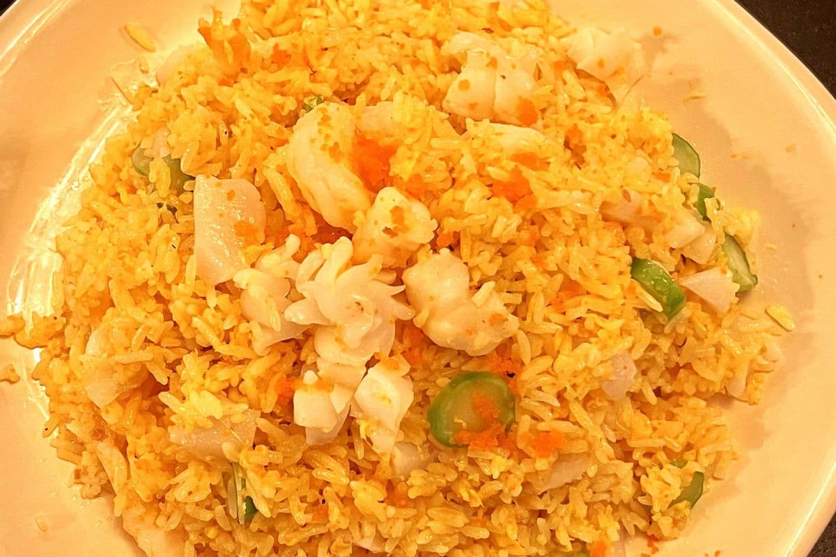 915. Stir-Fried Rice with Seafood