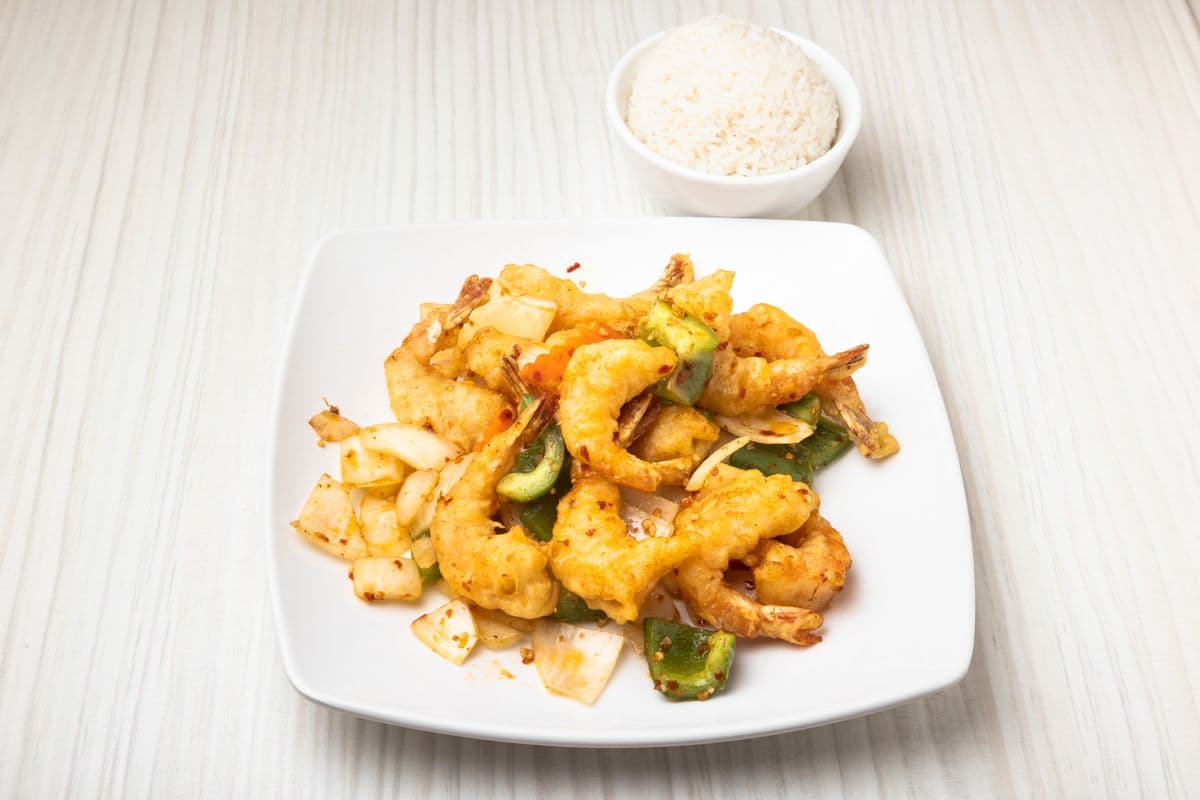 23. Crevettes sautées au sel et poivre / Sauteed Shrimps with Salt and Pepper
