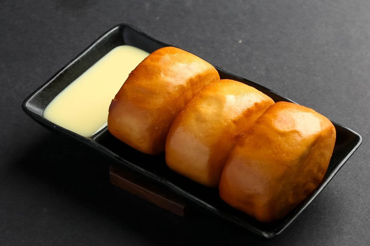 Deep Fried Soft Bun 黃金炸饅頭