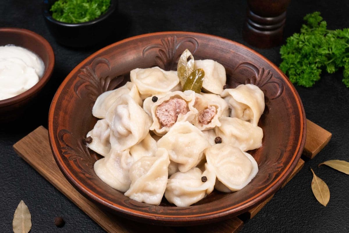 Pork and beef dumplings (20 pcs/300g) (741 Cal)