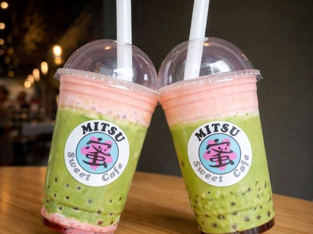 Strawberry Matcha Cloud (smoothie)