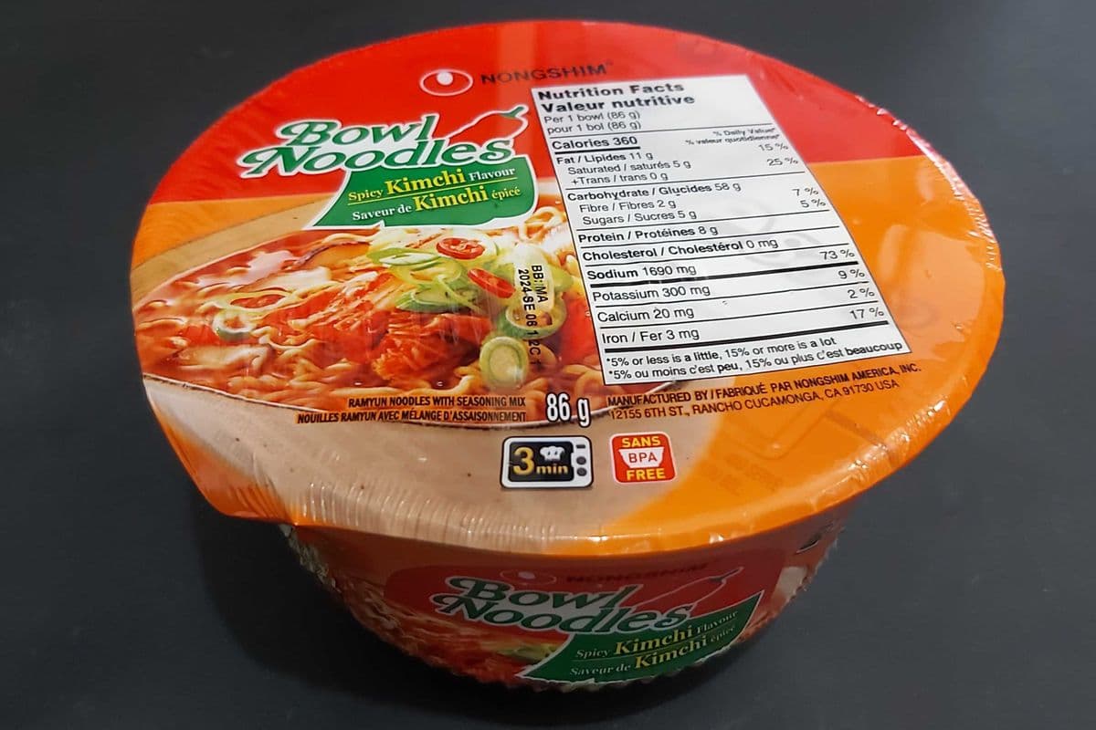 NONGSHIM bowl noodle soup kimchi épicé / spicy kimchi