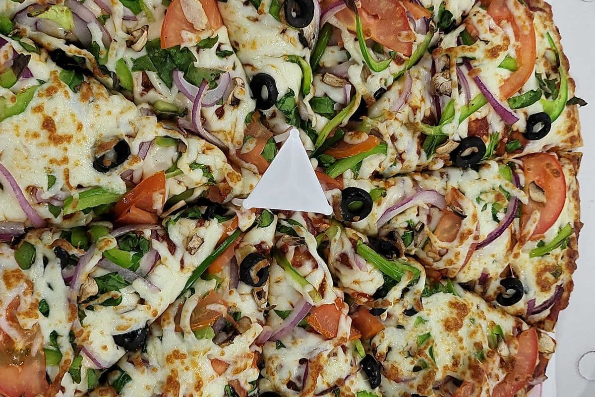 12" Farmhouse Veggie Pizza