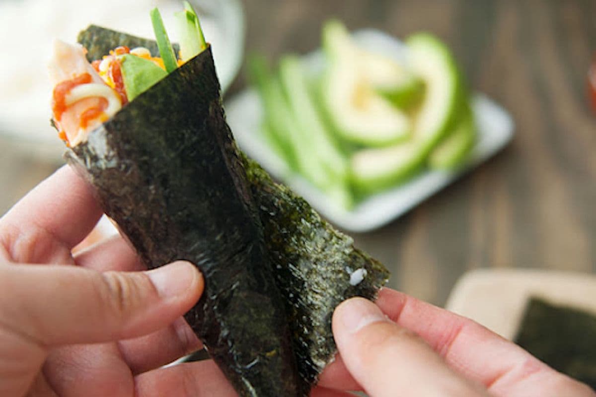 101. California Hand Roll (1 pc)