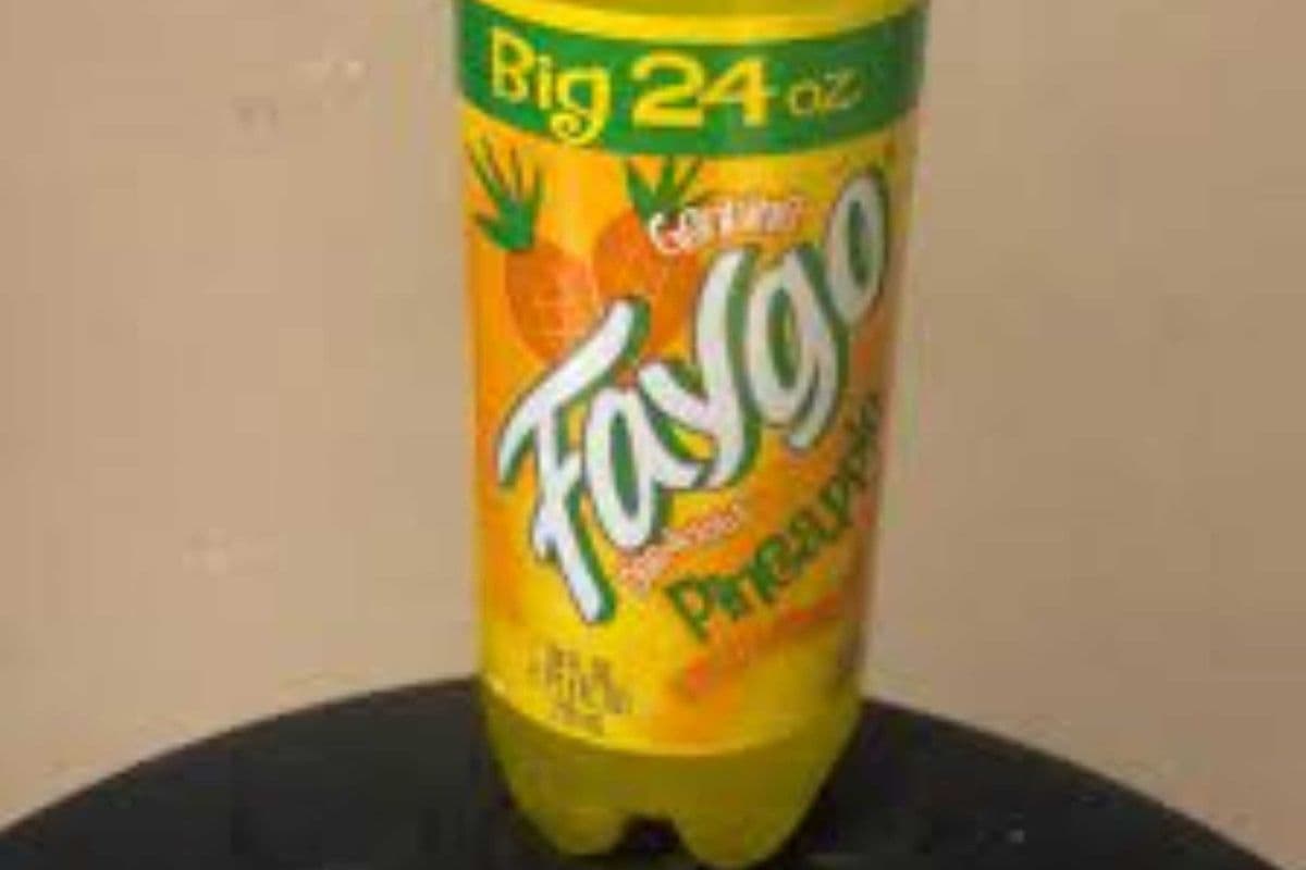 Faygo Pineapple Soda Drink 710mL