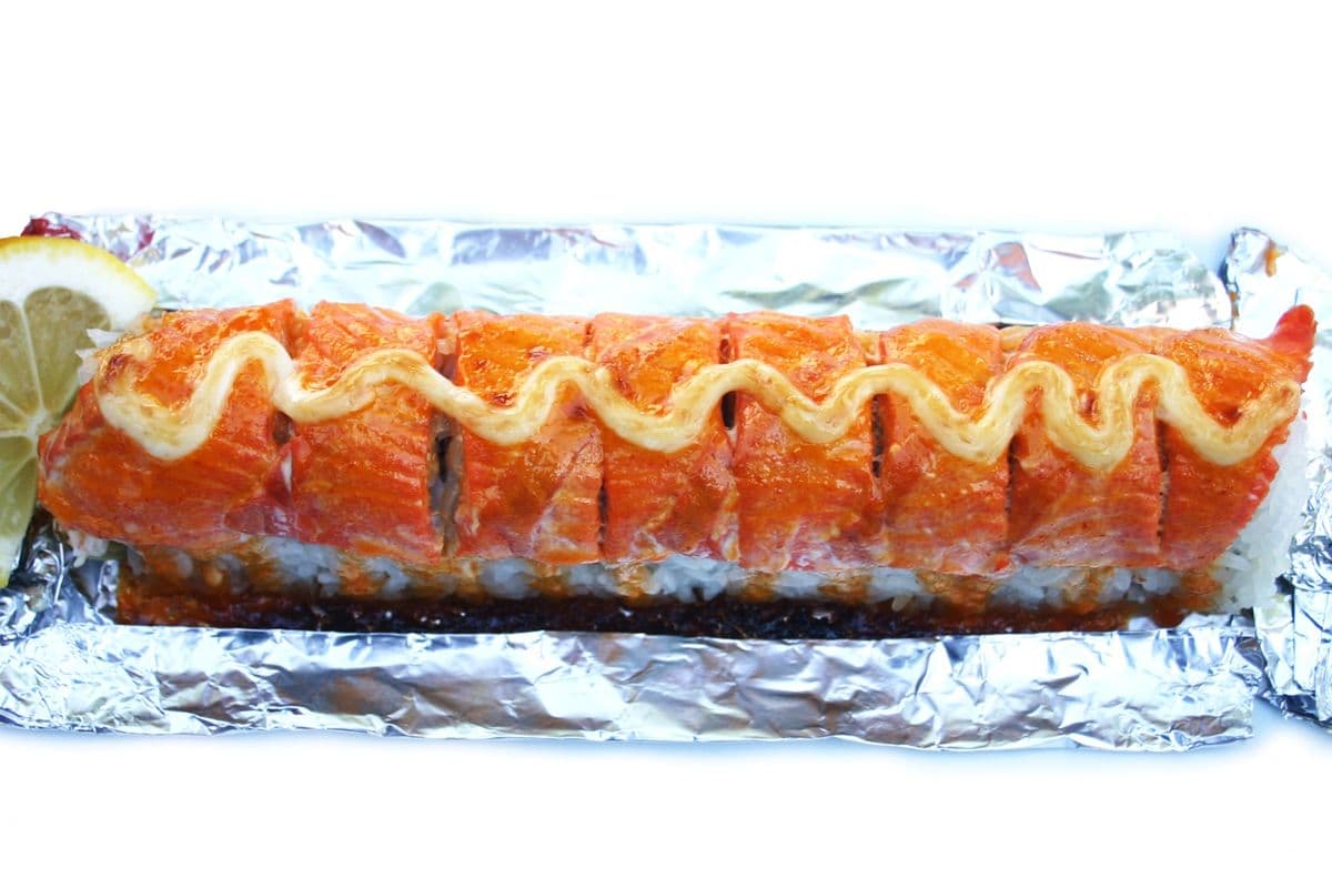 Baked Salmon Roll (8 Pcs)