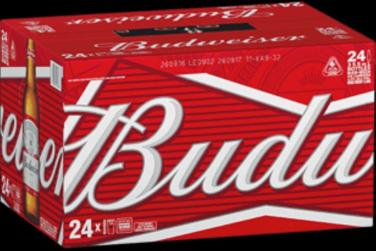 Budweiser (24 x 341 ml Bottles)