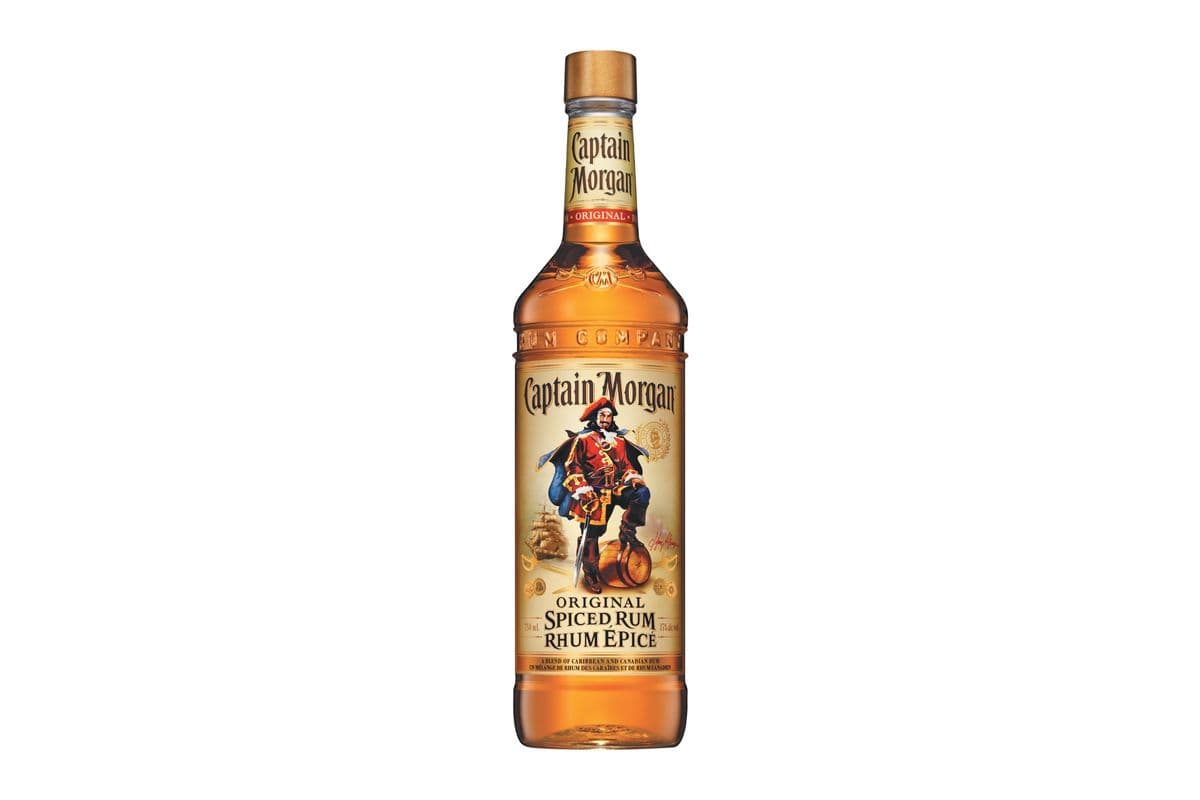 Captain Morgan Spiced Rum (750 ml)