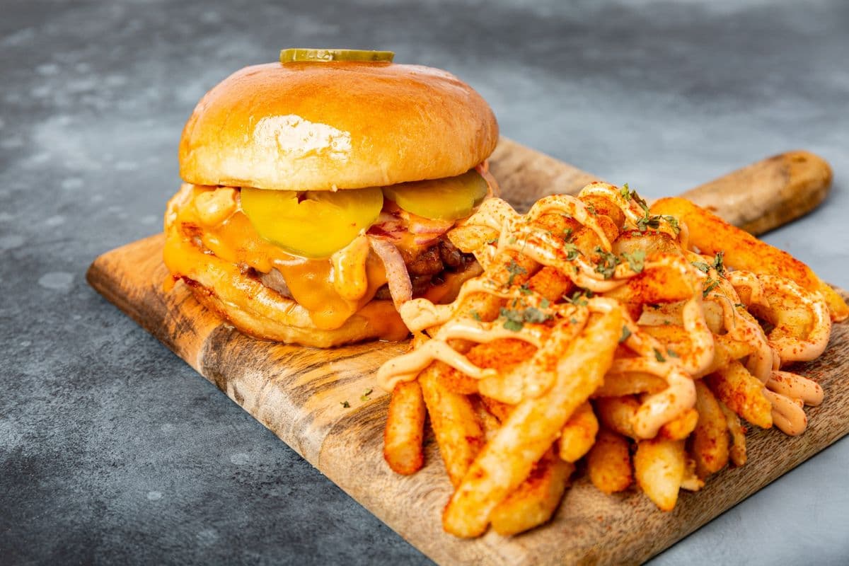 The Urban Cheeseburger with Fries