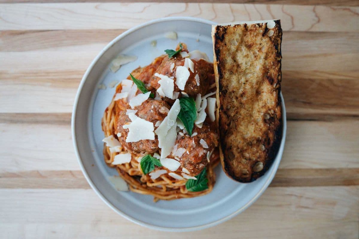 SPAGHETTI + MEATBALLS