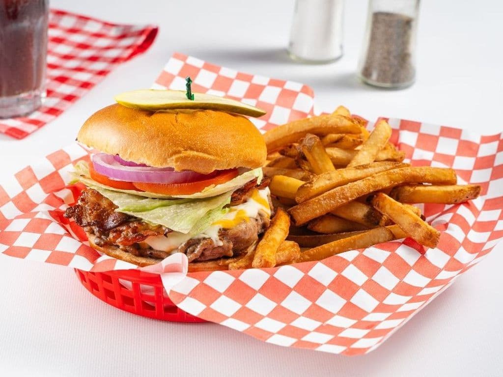 Bacon Cheeseburger*