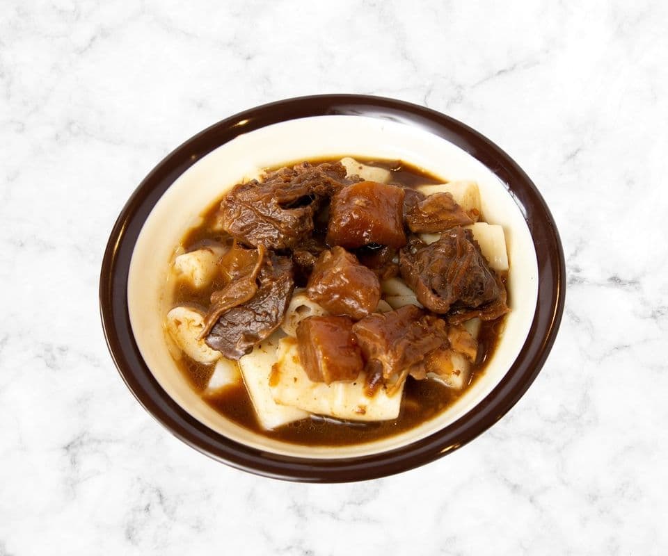 R22 HongKong style rice noodle roll with beef brisket / R22 牛腩豬腸粉