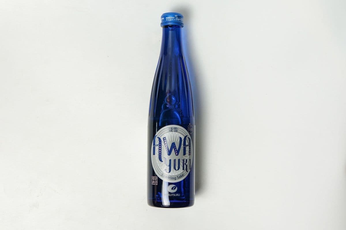 Hakutsuru Awayuki Sparkling Sake (1 x 330 ml)