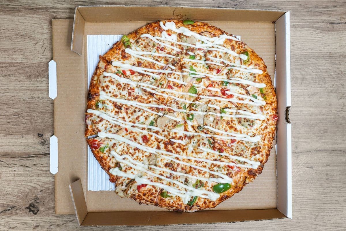 Medium Hawaiian Pizza