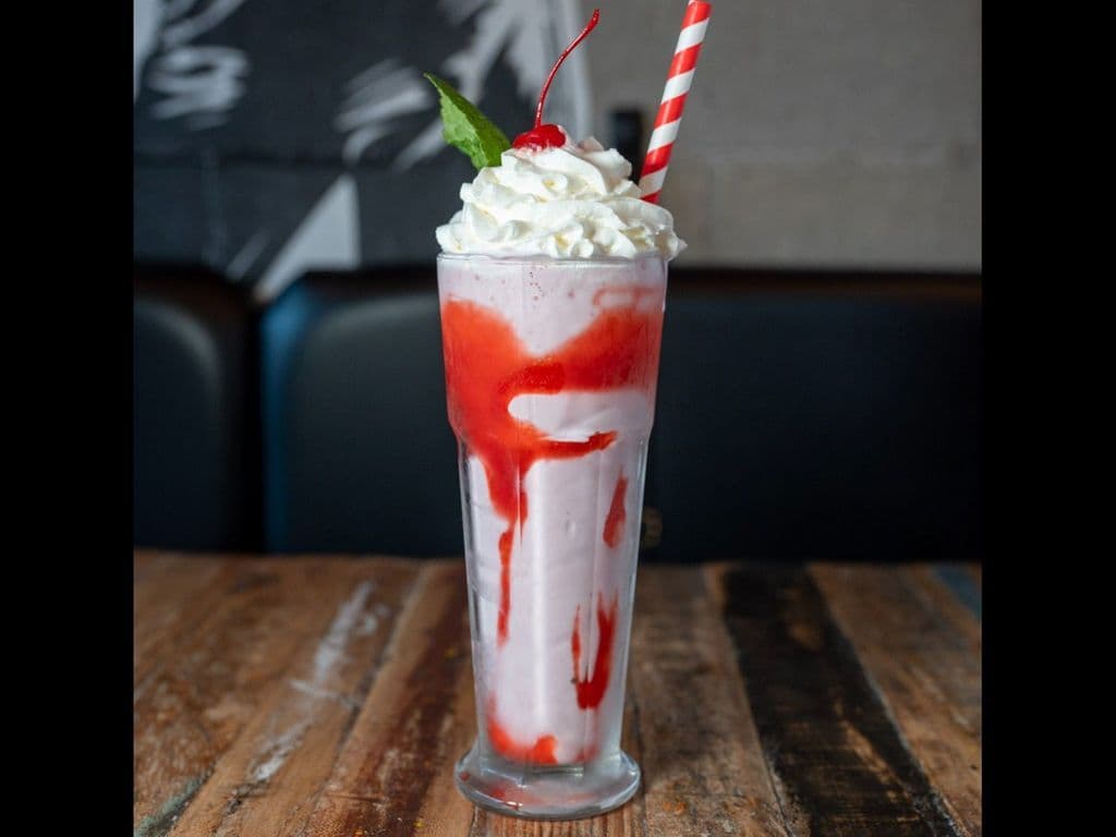 LAIT FRAPPE FRAMBROISE/RASPBERRY MILKSHAKE