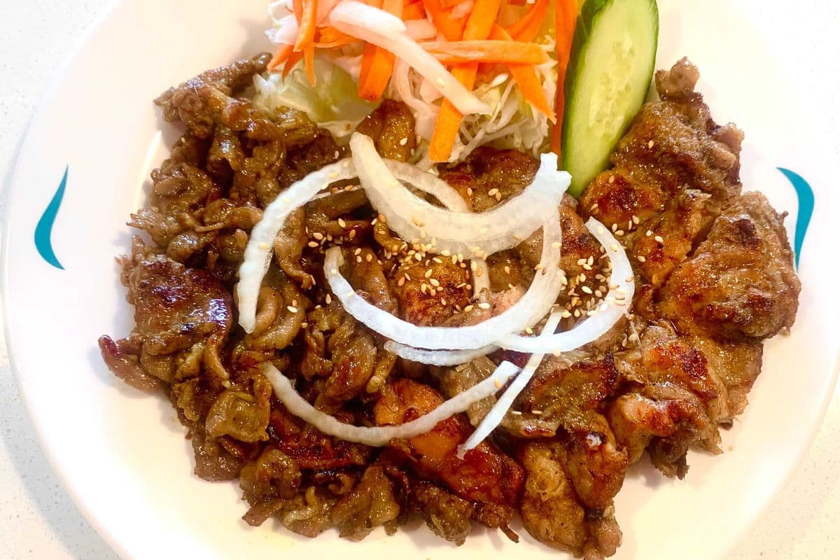 63. Rice with Grilled Lemongrass Chicken and Pork Slices