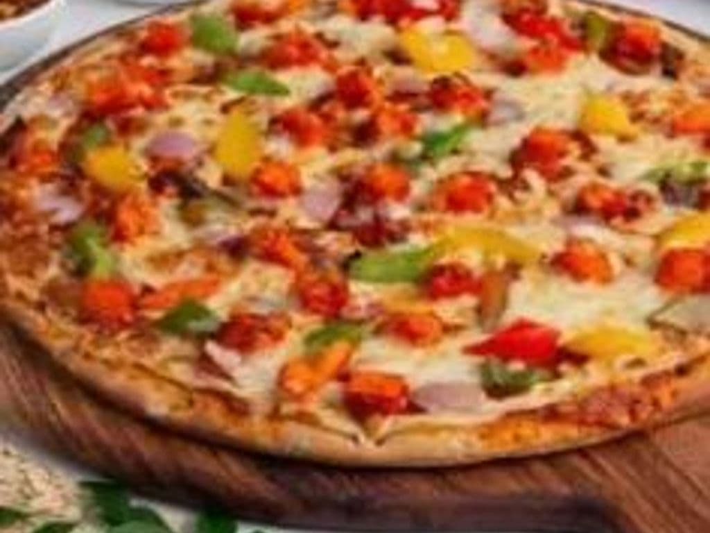 Chicken 65 Pizza