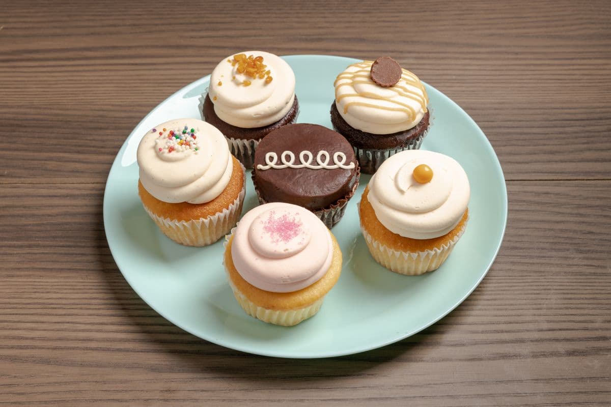 Assorted Cupcakes (1/2 Dozen)